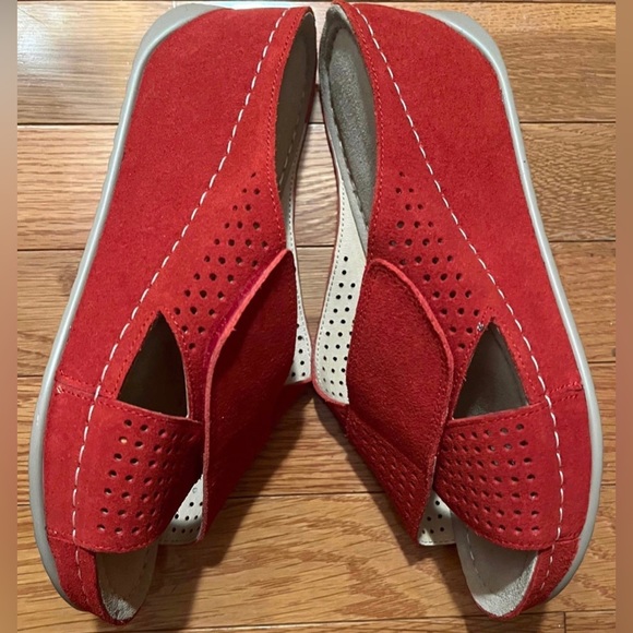 David Tate Red Sandals Microsuede Footbed Size 8 NEW - Picture 6 of 8